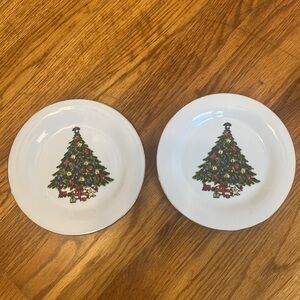 Sea Gull Fine China Small Christmas Tree Plates (Set of Two)